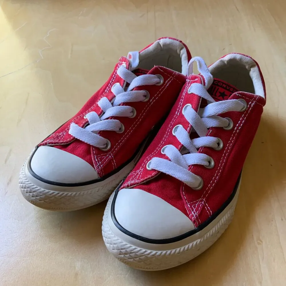 Converse Chuck Taylor All Star Classic Low Top Red Canvas Sneakers For Kids